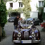 Ξενοδοχείο Garni Schlossgarten Neustrelitz