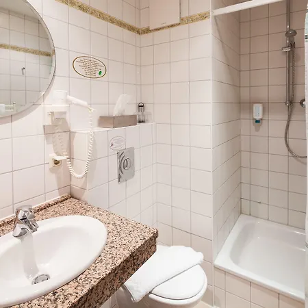 Garni Schlossgarten Hotel Neustrelitz