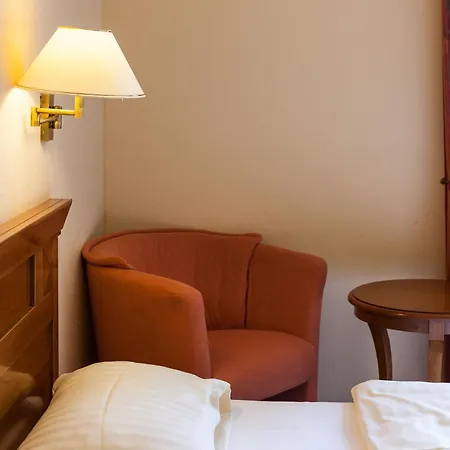 Garni Schlossgarten Hotel Neustrelitz