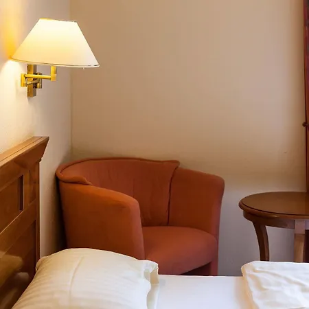 Garni Schlossgarten Hotel Neustrelitz
